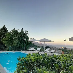 Capogrecale - Piscina Riscaldata Piedimonte Etneo